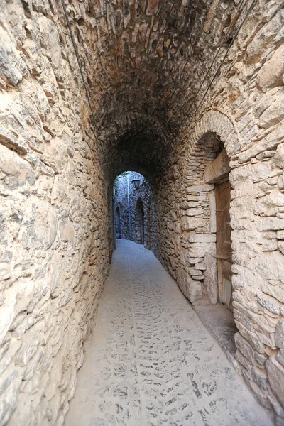 Rue traditionnelle de Mesta, île de Chios, Grèce — Photo