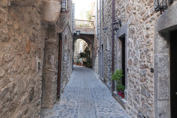 Strada tradizionale a Mesta, isola di Chios, Grecia — Foto Stock
