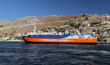 Suriye Adası, Yunanistan 'da feribot