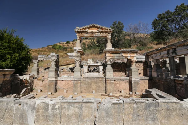 Efes Antik Kentinde Trajan Çeşmesi, İzmir, Türkiye — Stok fotoğraf
