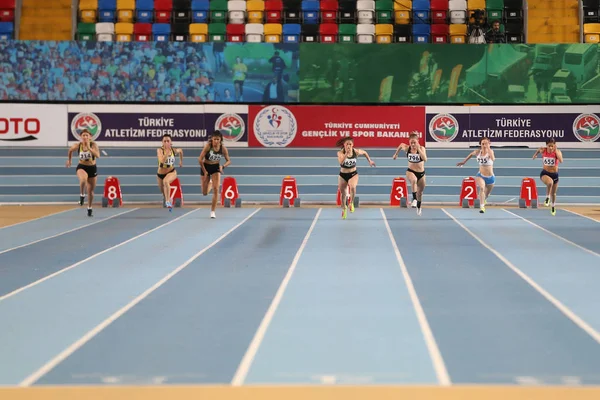 Türkiye Atletizm Federasyonu kapalı Atletizm rekor denemesi yarış — Stok fotoğraf