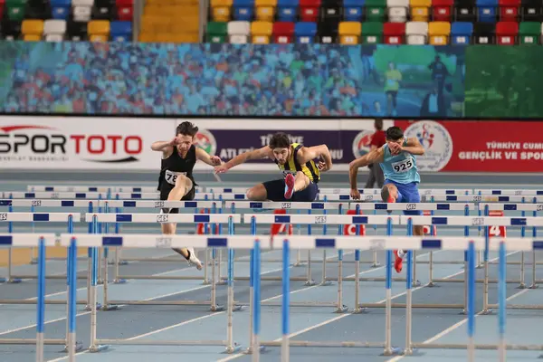 Turkiska Athletic Federation Olympic tröskel inomhustävlingen — Stockfoto