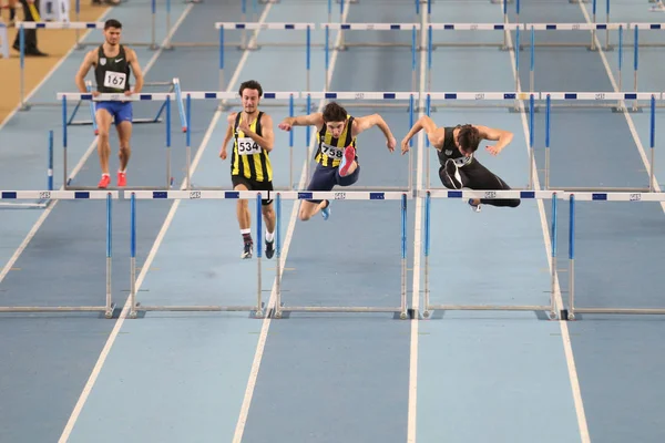 Istanbul Turquia Fevereiro 2020 Atletas Correndo Barreiras Metros Durante Campeonato — Fotografia de Stock