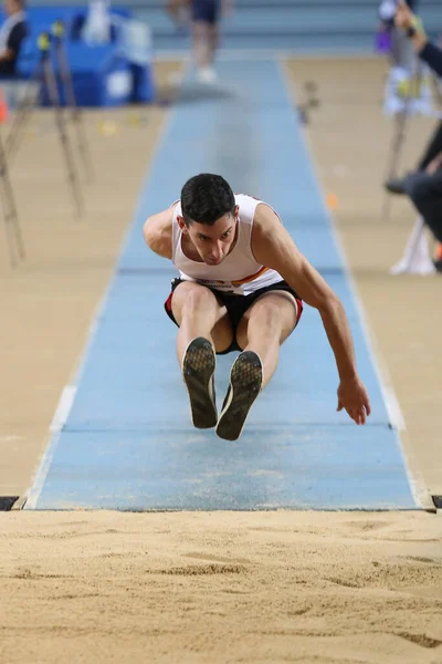 Istanbul Turquia Fevereiro 2020 Atleta Indefinido Salto Triplo Durante Campeonato — Fotografia de Stock