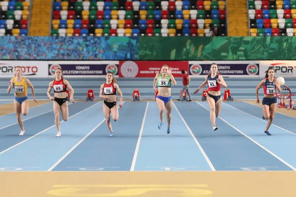 Istanbul Turkey Februarie 2020 Sportivii Alergând Metri Timpul Campionatelor Balcanice — Fotografie, imagine de stoc
