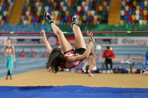 Istanbul Turquía Febrero 2020 Atleta Indefinido Saltando Alto Durante Campeonato —  Fotos de Stock