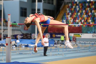 İSTANBUL, TURKEY - 16 Şubat 2020 İstanbul Atletizm Kupası sırasında yüksek atlamacı