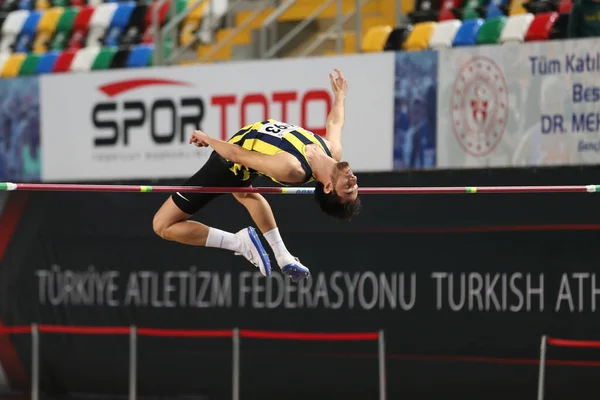 Istanbul Turkey Február 2020 Undefined Athlete High Jumping Ruhi Sarialp — Stock Fotó