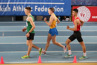 İSTANBUL, TURKEY - 07 Mart 2020: Uluslararası U18 Salon Atletizm Maçı sırasında atletler yürüyüş yarışı