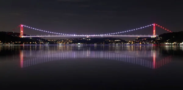 Fatih Sultan Mehmet Bridge Mezi Evropou Asijskou Stranou Města Istanbulu — Stock fotografie