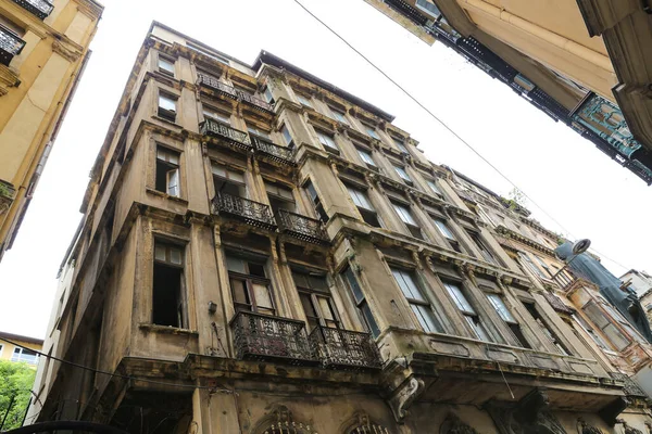 Edifício Antigo Abandonado Cidade Istambul Turquia — Fotografia de Stock