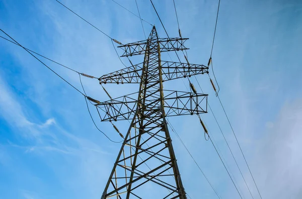 Башня Высоковольтных Линий Электропередач Против Голубого Неба Передача Электроэнергии — стоковое фото
