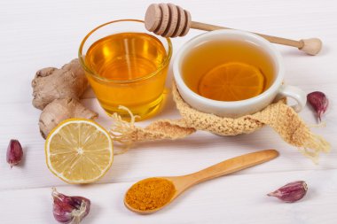 Çay limon ve içecek ısınma hazırlık için malzemeler