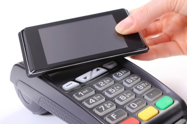 Cep telefonu ile Nfc teknoloji, finans kavramı ile ödeme terminal kullanarak