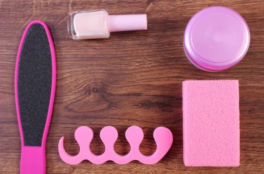 Kozmetik ve aksesuarlar, Manikür, pedikür veya kavramı ayak, el ve tırnak bakımı