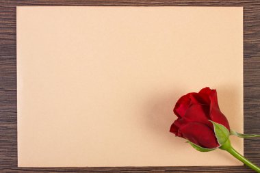 Sevgililer günü, kopya alanı metin için kırmızı gül ve aşk mektubu dekorasyon