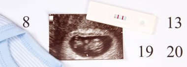 Hamilelik testi, Bebek ve bebek için bekliyor takvimde yeni doğan için giyim ultrason tarama