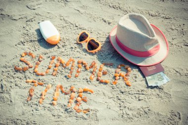 Yazıt yaz saati, güneşlenme ve pasaport ve kum plaj, yaz saati, para birimlerini euro için aksesuarlar