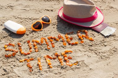 Yazıt yaz saati, güneşlenme ve pasaport ve kum plaj, yaz saati, para birimlerini euro için aksesuarlar