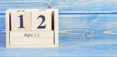 Vintage Fotoğraf, 12 Nisan. Tarihi ahşap küp takvim üzerinde 12 Nisan