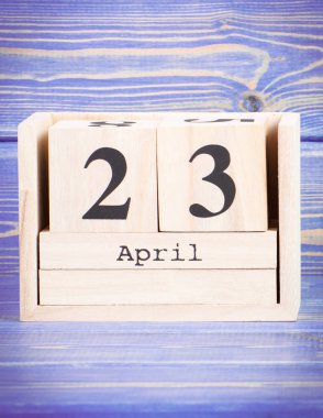 23 Nisan. 23 Nisan'da ahşap küp takvim tarihi