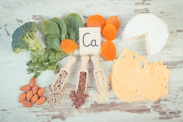 Photo vintage, Produits et ingrédients contenant du calcium et des fibres alimentaires, nutrition saine — Photo