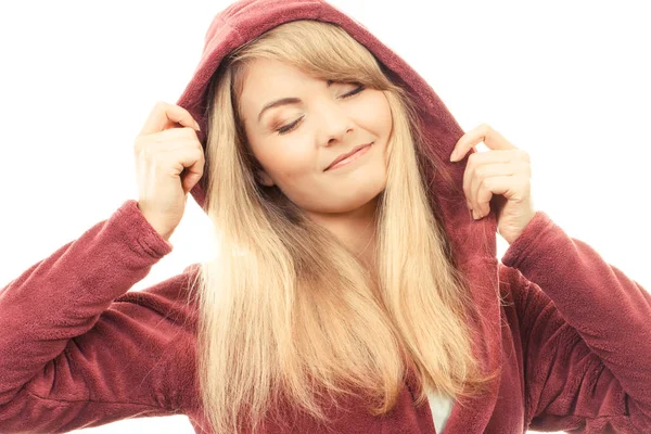 Foto vintage, Donna felice in accappatoio viola con cappuccio — Foto Stock