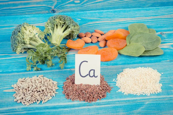 Vintage foto, ingrediënten met calcium en dietary fiber, concept van gezonde voeding — Stockfoto