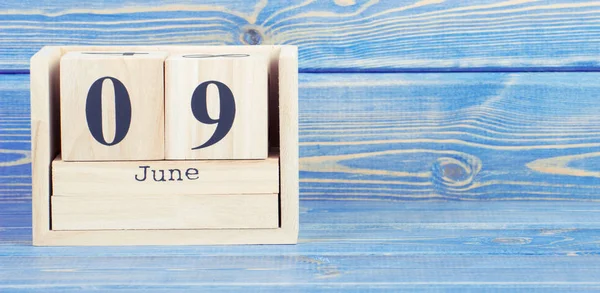 Vintage photo, June 9th. Date of 9 June on wooden cube calendar — Stock Photo, Image