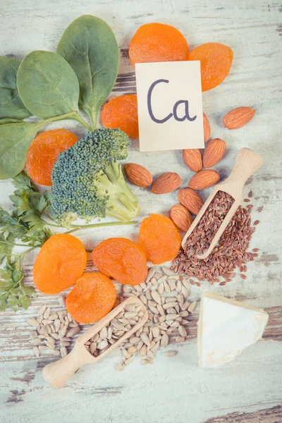 Photo vintage, Ingrédients contenant du calcium et des fibres alimentaires, concept de nutrition saine — Photo