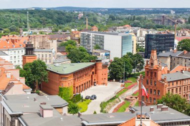 Poznan, Polonya - 28 Haziran 2016: Eski ya da modern binalar şehir Poznan görünüm