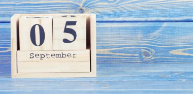 Vintage Fotoğraf, 5 Eylül. Tarihi ahşap küp takvim Tarih 5 Eylül