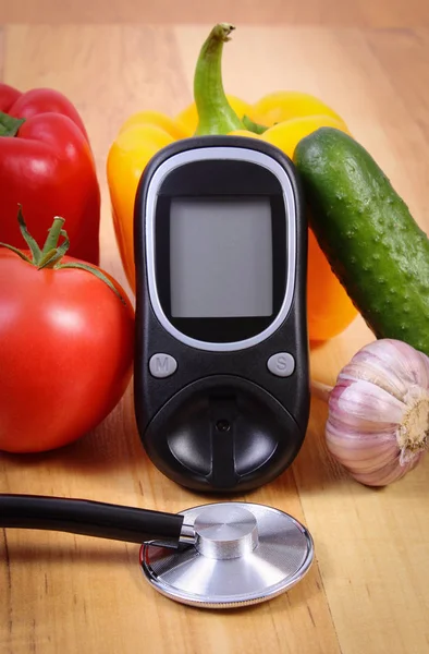 Légumes, glucomètre pour mesurer le taux de sucre et stéthoscope, mode de vie sain, nutrition, diabète — Photo