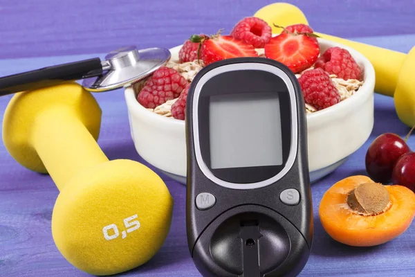Şeker seviyesi, yulaf ezmesi meyve ve halter, diyabet ve sağlıklı yaşam kontrol etmek için şeker ölçüm