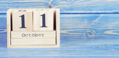 Vintage Fotoğraf, 11 Ekim. Tarihi ahşap küp takvim tarih 11 Ekim