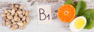 Maddeler içeren vitamin B1 ve diyet lifi, sağlıklı beslenme