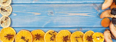 Çerçeve maddeler ve kurutulmuş meyve kompostosu hazırlanması için baharat