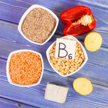 Ürün ve malzemeler içeren B6 vitamini, mineraller ve diyet lifi, sağlıklı beslenme