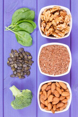 Omega 3 asitler, mineral ve lif, sağlıklı beslenme kavramı doğal kaynakları