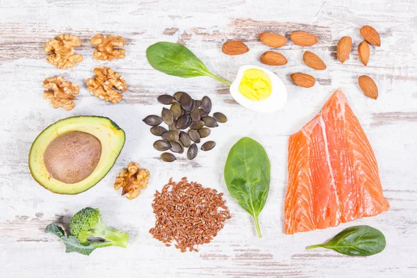 Omega 3 asitleri, doymamış yağ ve lif içeren maddeler, sağlıklı bir yaşam tarzı, beslenme ve asit diyet kavramı