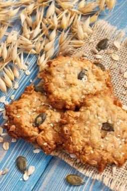 Yulaf ezmeli Kurabiye Pişirme, sağlıklı tatlı kavramı için malzemeler ile