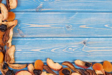 Çerçeve Komposto kurutulmuş meyvelerin kopya alanı metin mavi panoları için hazırlanması için malzemeler