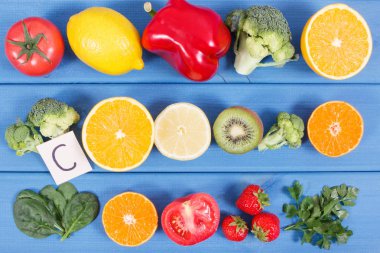 Olgunlaşmış meyve ve sebze gibi C vitamini kaynakları, diyet lifi ve mineraller, dokunulmazlık kavramı güçlendirilmesi