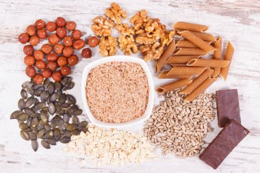 Ürün ve malzemeler içeren bakır ve diyet lifi, sağlıklı beslenme