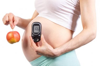 Şeker Ölçüm ve apple, diyabet ve gebelik sırasında sağlıklı beslenme ile hamile kadın