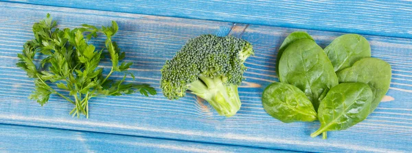 Świeże warzywa zawierające wapń i błonnika, zdrowe odżywianie — Zdjęcie stockowe