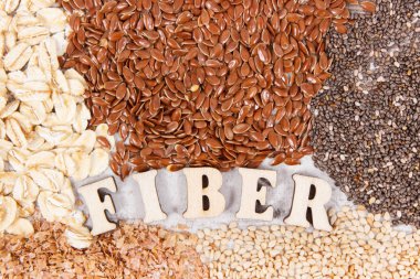 Ürün ve malzemeler kaynak doğal vitaminler ve diyet lifi, sağlıklı beslenme kavramı olarak