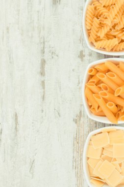 Vintage Fotoğraf, karbonhidratlar ve diyet lifi, sağlıklı beslenme içeren maddeler olarak çeşitli makarna