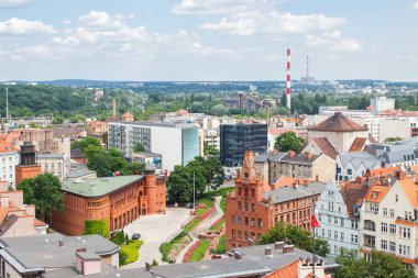 Poznan, Polonya - 28 Haziran 2016: Eski ya da modern binalar kasaba Poznan görünüm