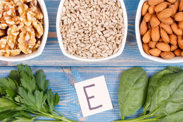 Natural products or ingredients as source vitamin E, minerals and dietary fiber — Stock Photo, Image